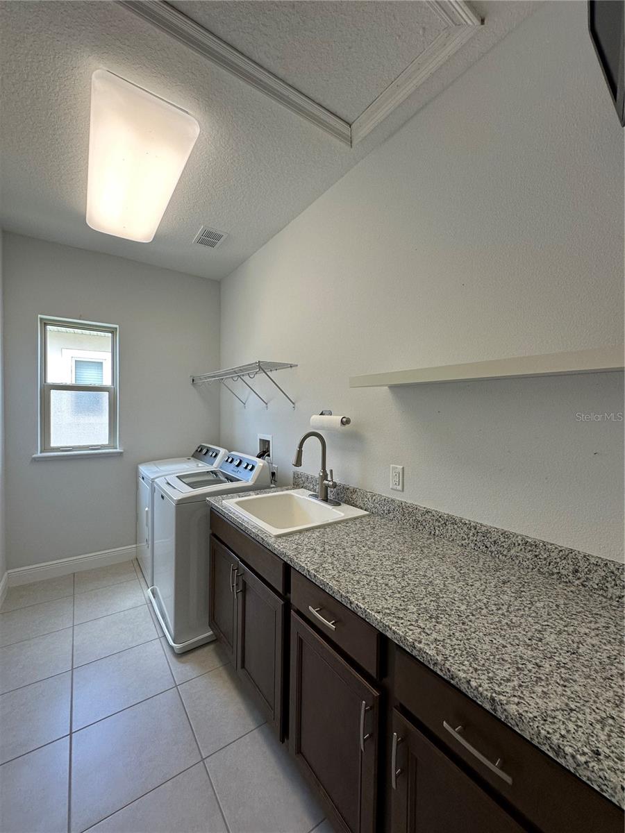 LAKESHORE PRESERVE PH 1 - Residential Lease
