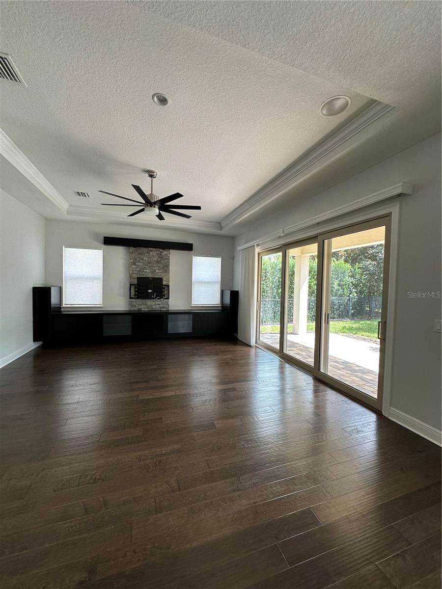 LAKESHORE PRESERVE PH 1 - Residential Lease