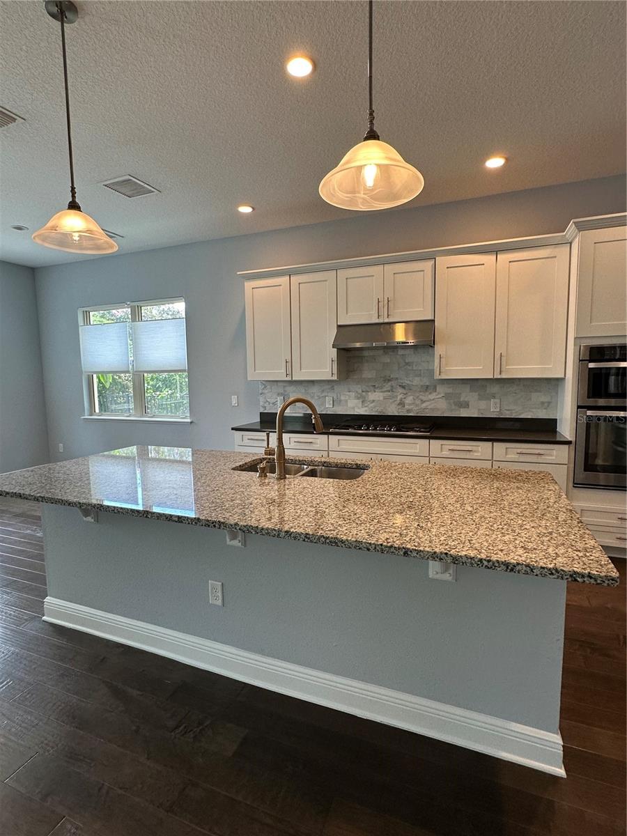 LAKESHORE PRESERVE PH 1 - Residential Lease
