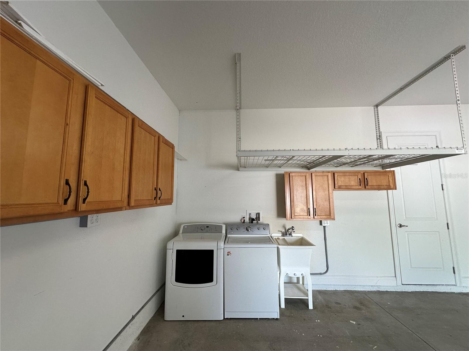 LAKESHORE PRESERVE PH 1 - Residential Lease