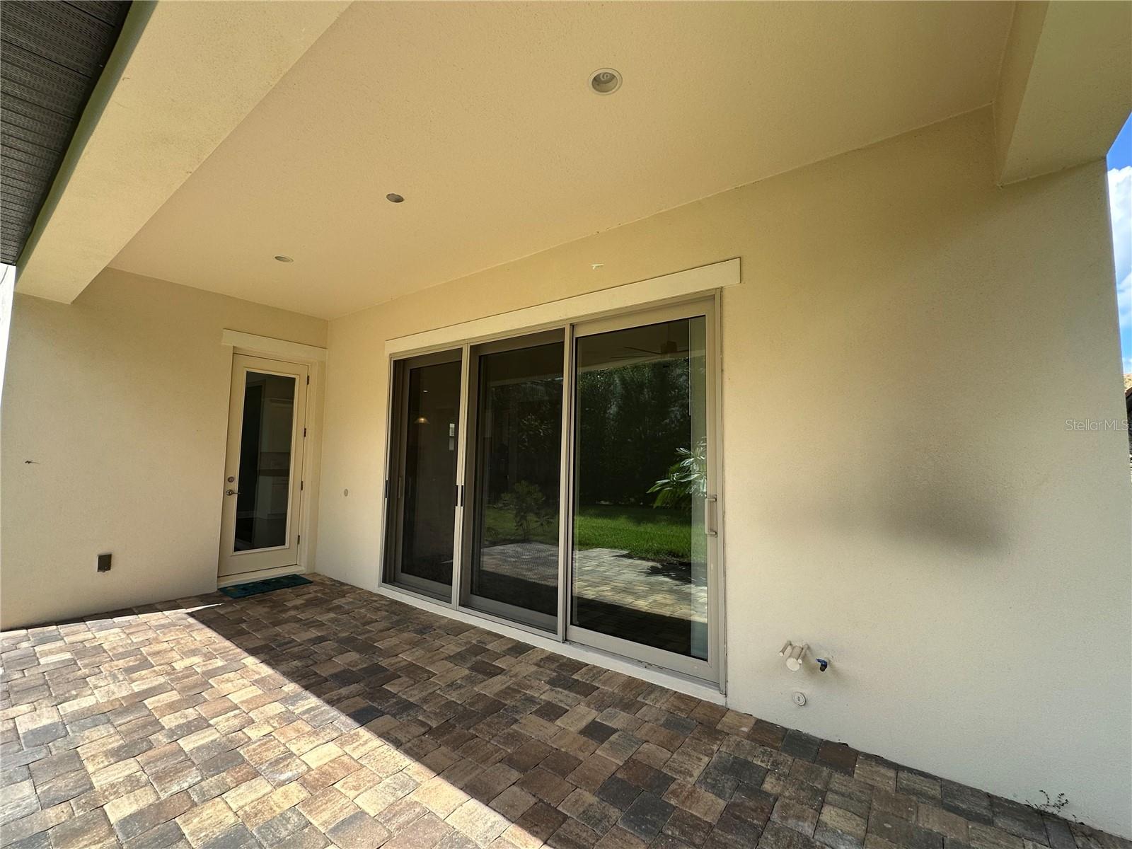LAKESHORE PRESERVE PH 1 - Residential Lease