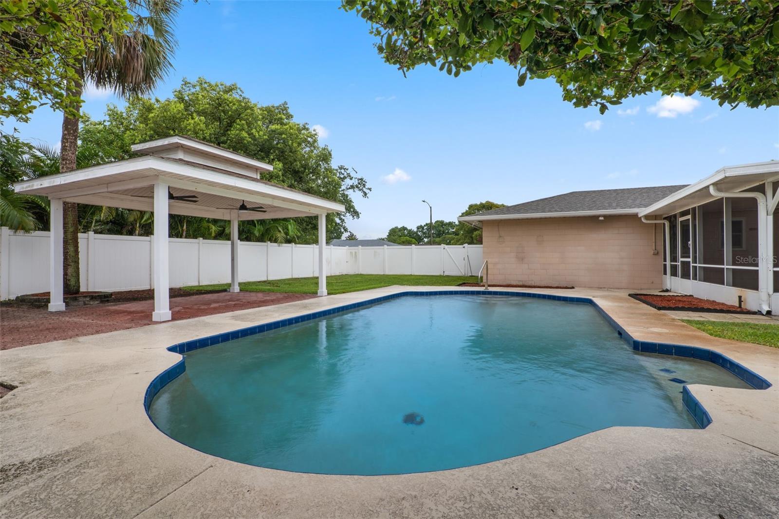 5089 JENNIFER PLACE