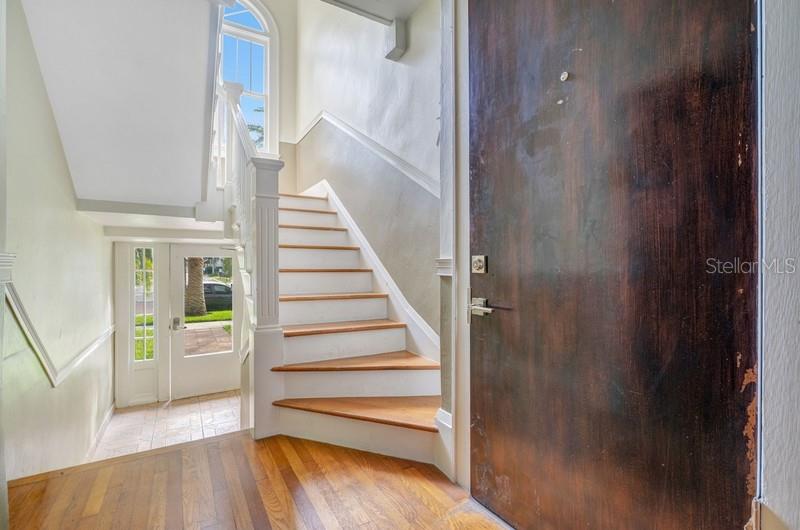 613 E RIDGEWOOD STREET 2