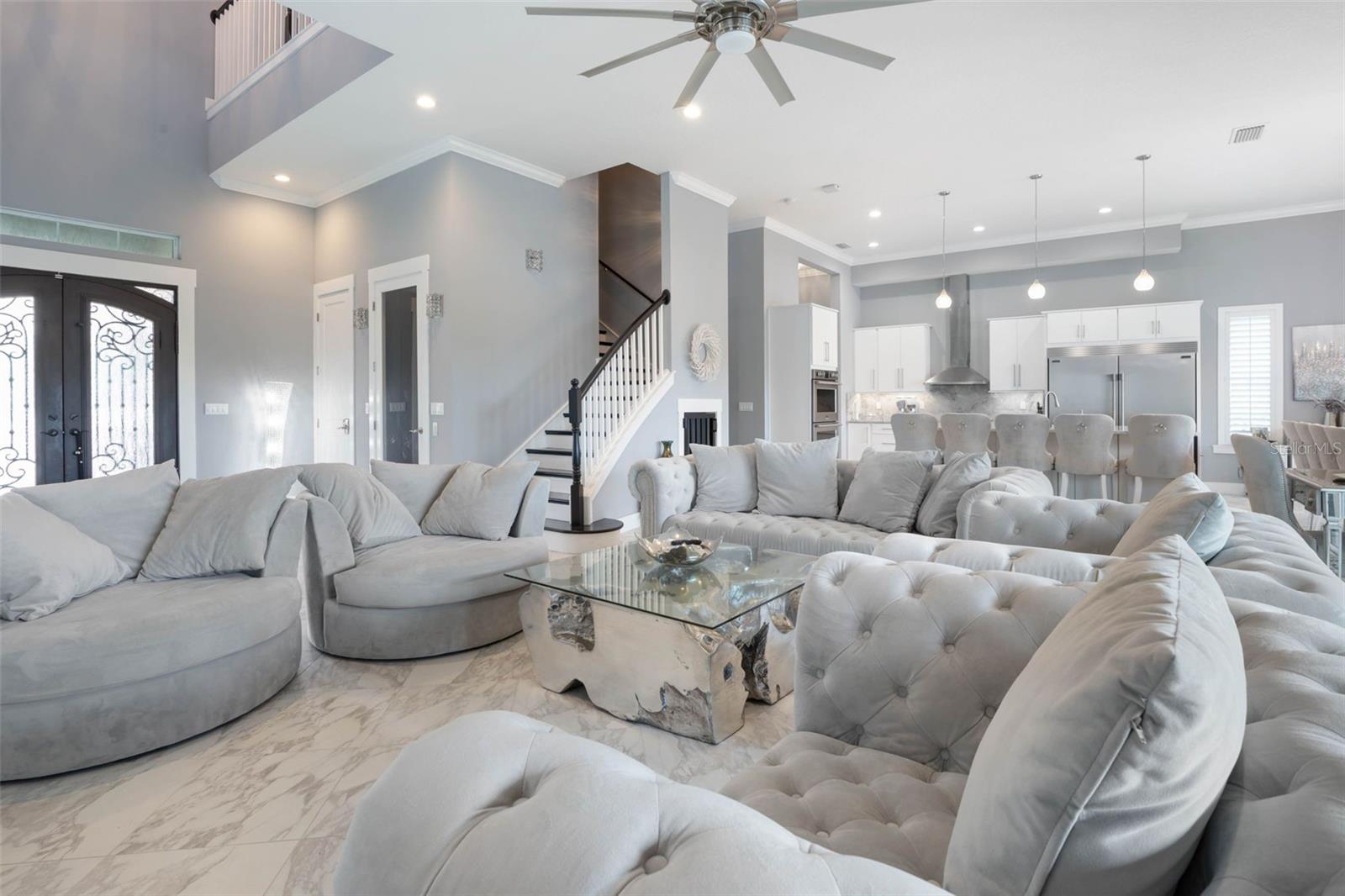 333 OCEAN CREST DRIVE