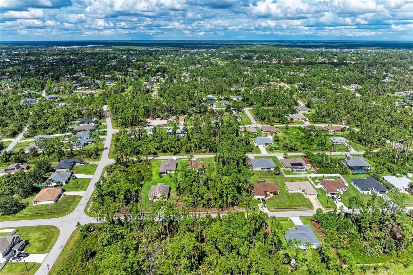 PORT CHARLOTTE SUB 33 - Land