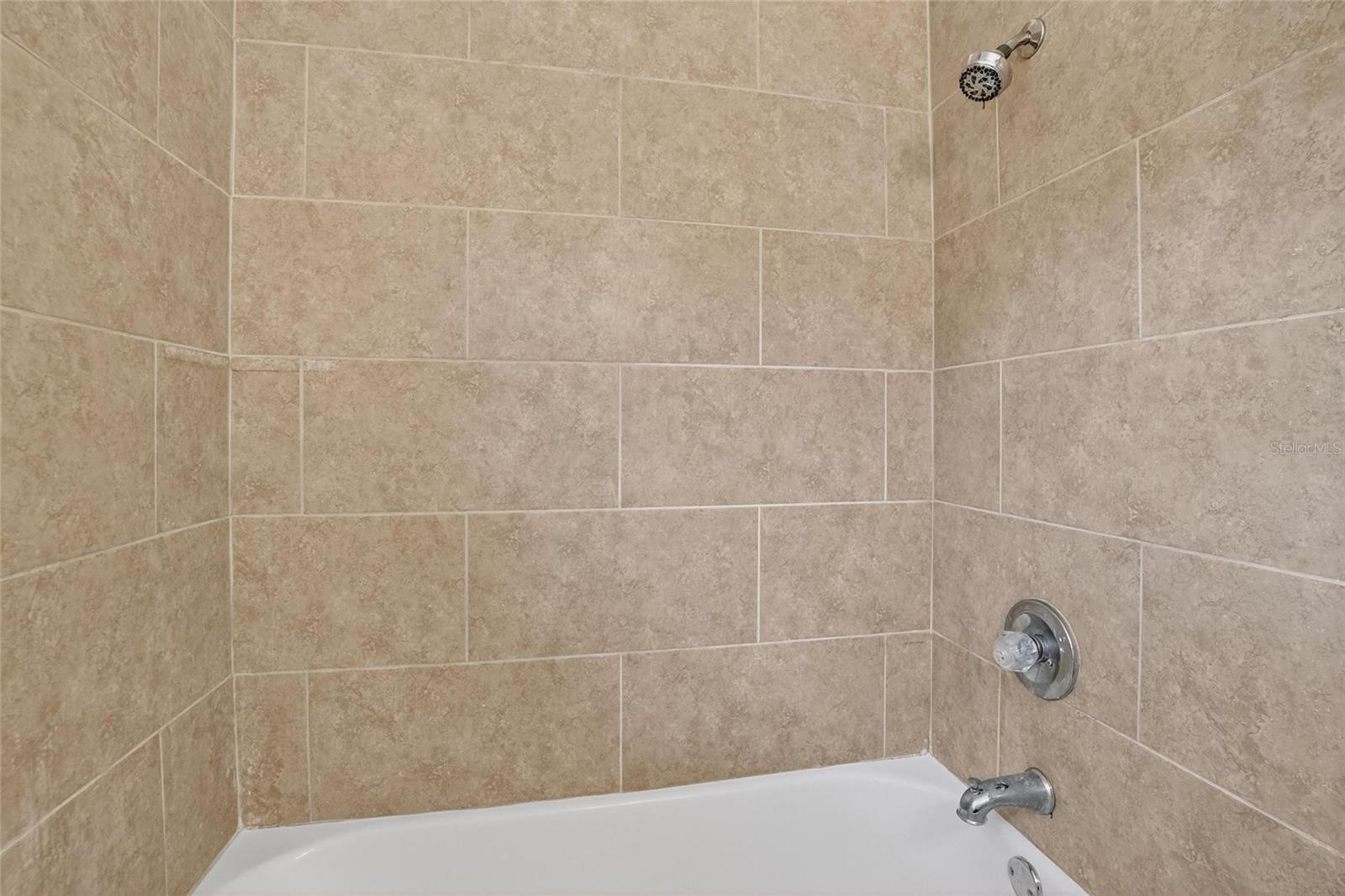 SUNSET PARK - Residential Lease