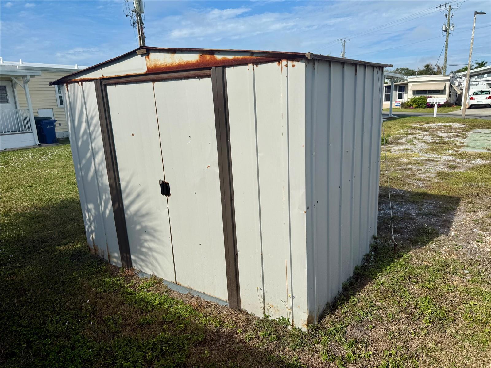 MOBILE ESTATES - Land