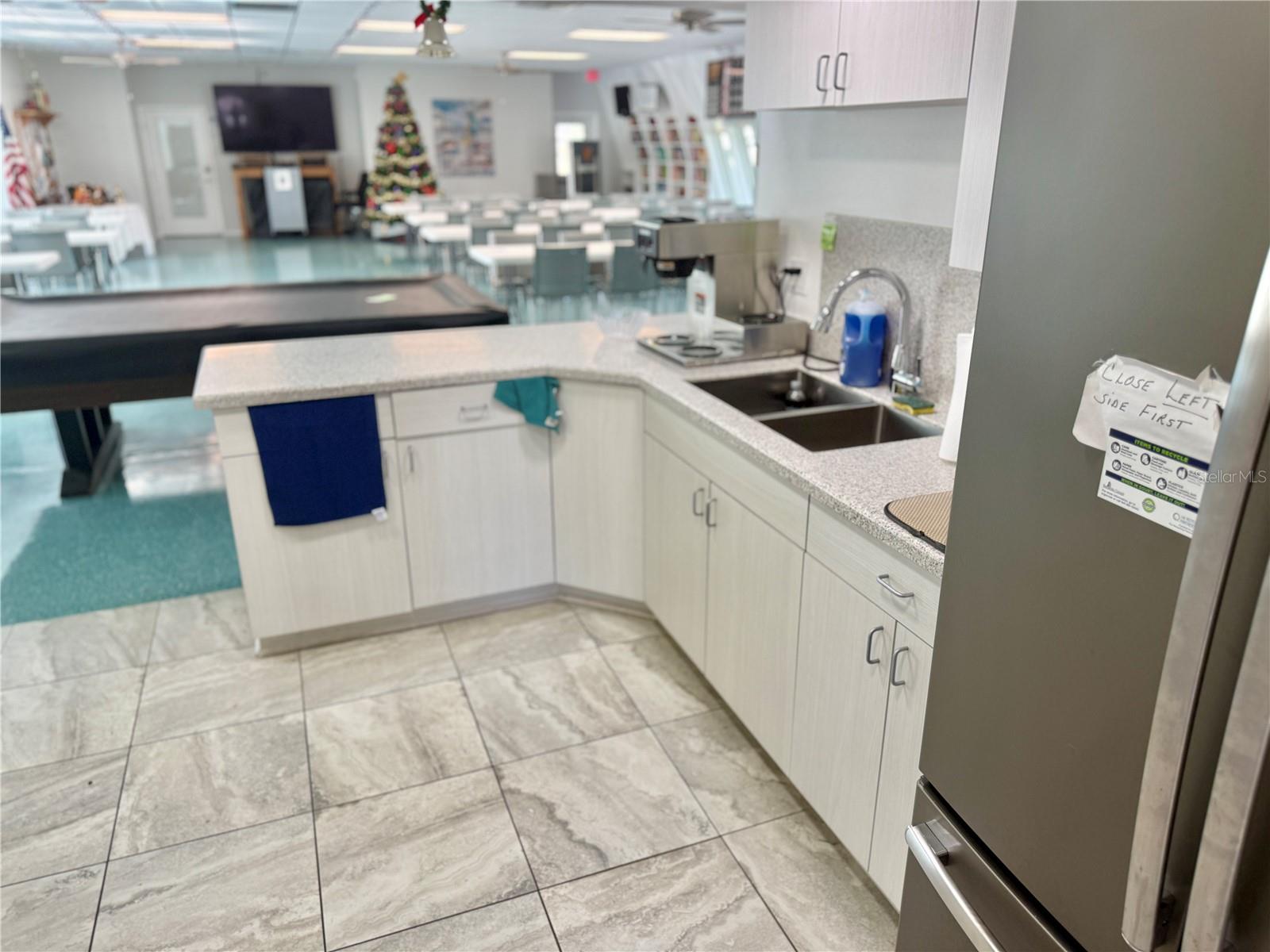 MOBILE ESTATES - Land