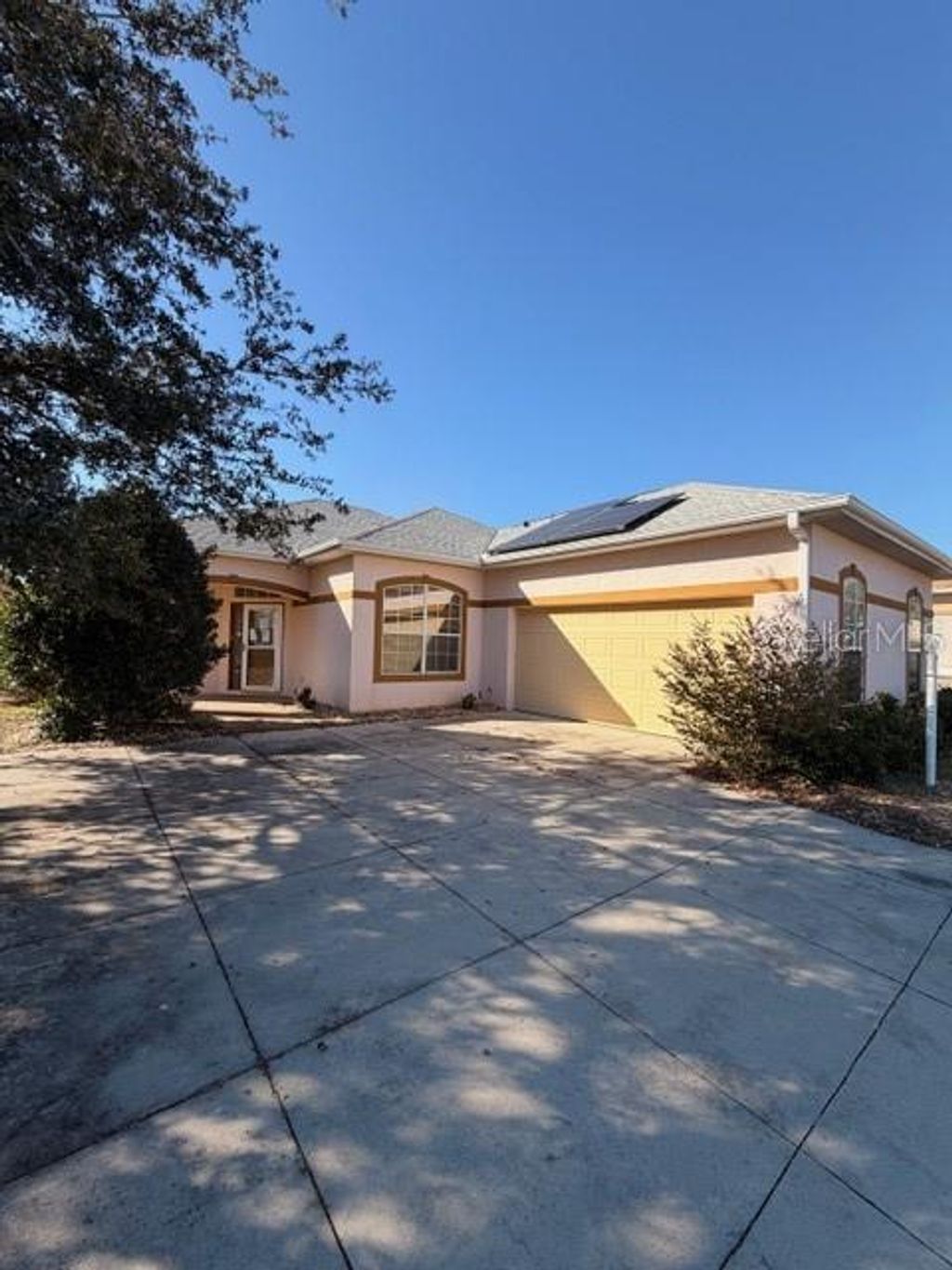 Photo of 17680 SE 121st Court, Summerfield, FL 34491 (MLS # V4946990)