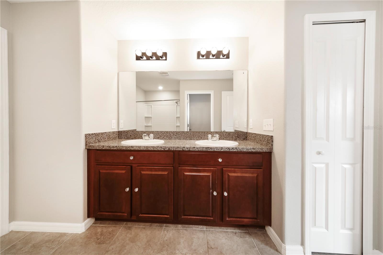 AYERSWORTH GLEN PH 3C - Residential