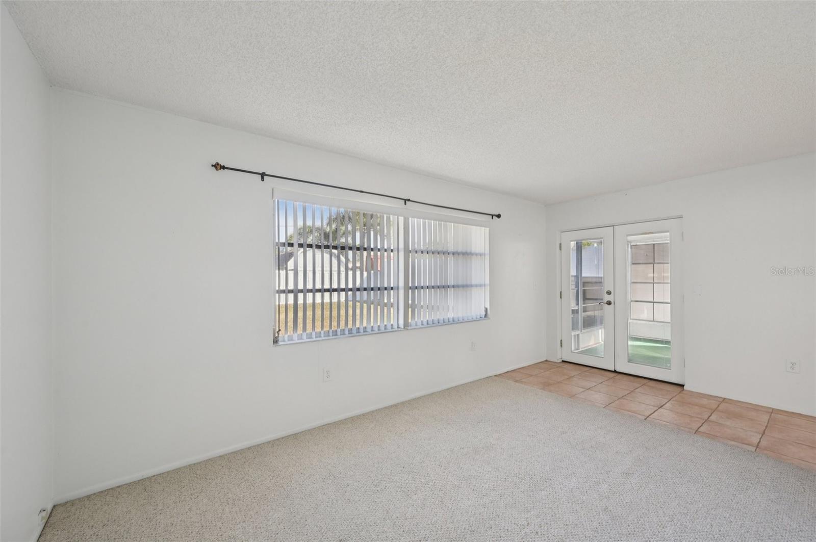 TROPICAL SHORES - Residential