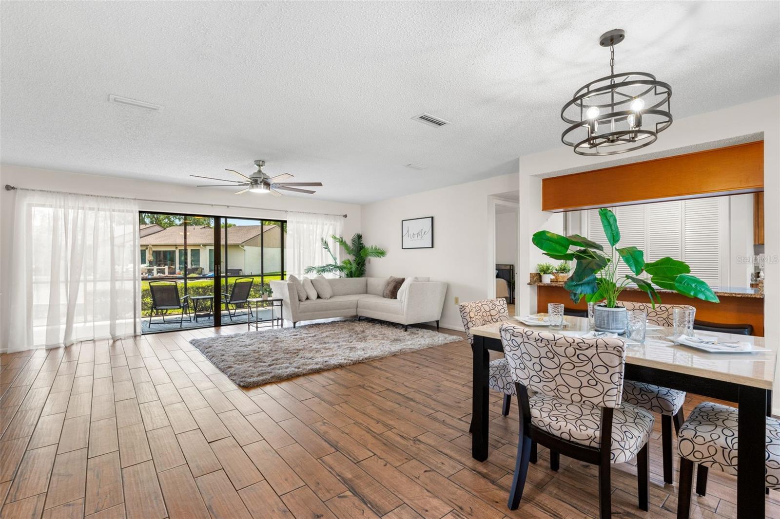 EAST LAKE WOODLANDS CLUSTER HOMES - Residential