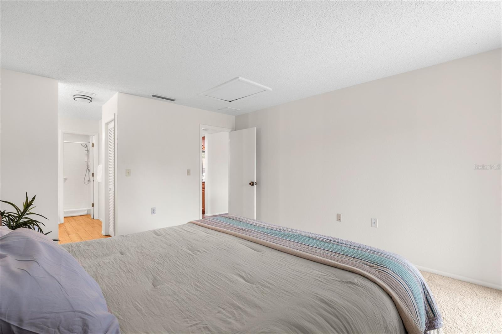 EAST LAKE WOODLANDS CLUSTER HOMES - Residential