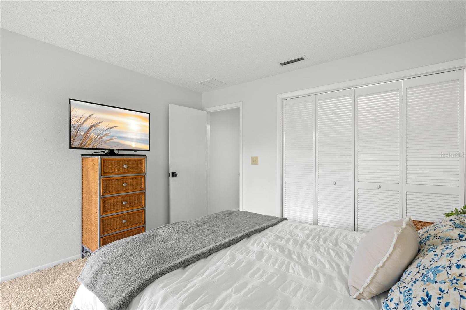 EAST LAKE WOODLANDS CLUSTER HOMES - Residential