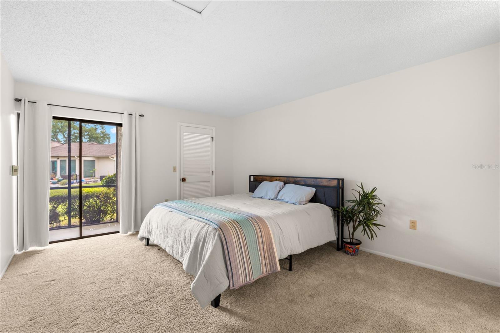 EAST LAKE WOODLANDS CLUSTER HOMES - Residential