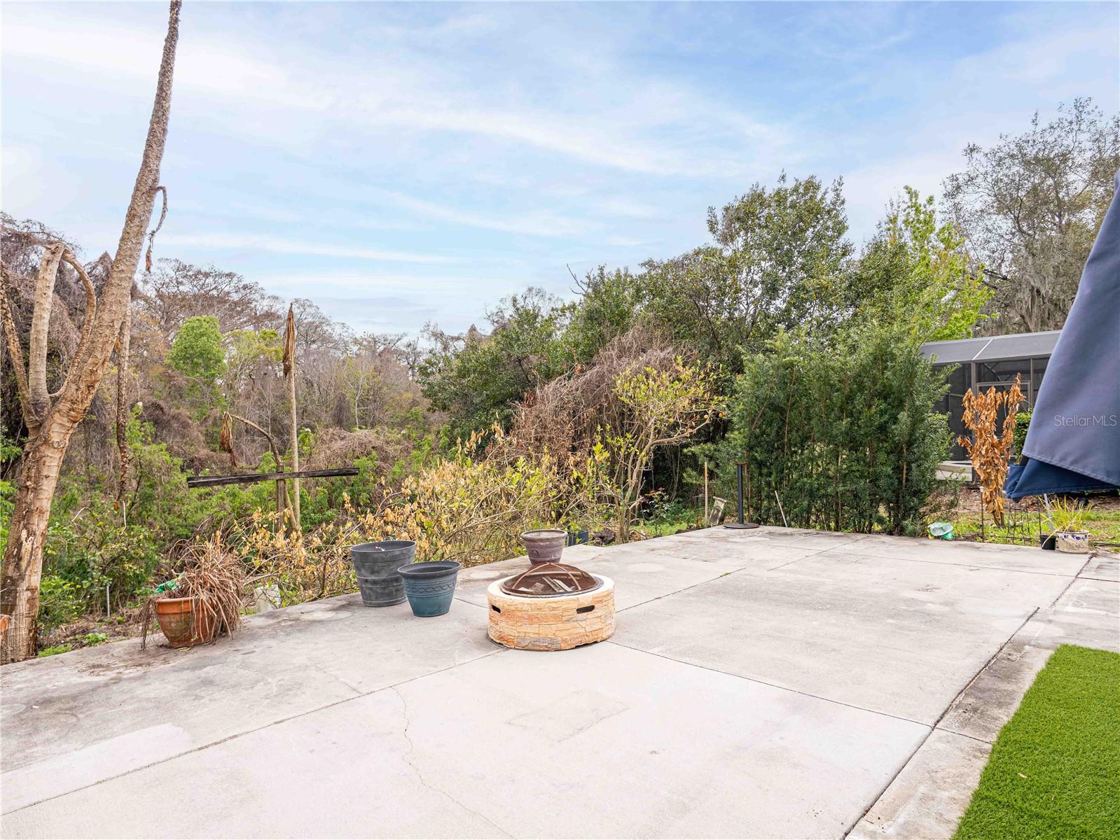 COUNTRY CREEK WOODLAND TERRACE - Residential