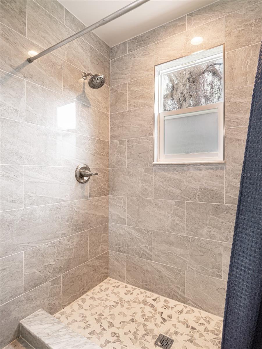 COUNTRY CREEK WOODLAND TERRACE - Residential