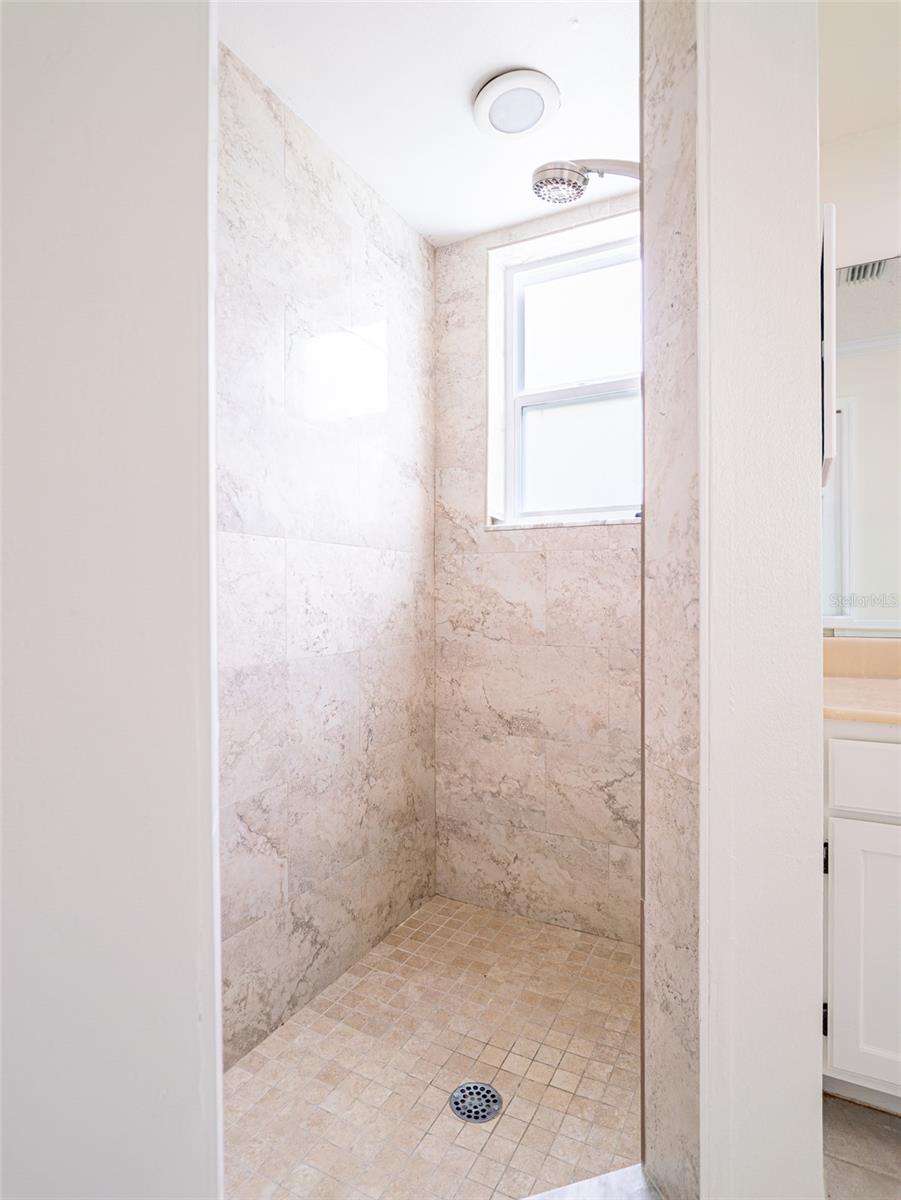 COUNTRY CREEK WOODLAND TERRACE - Residential