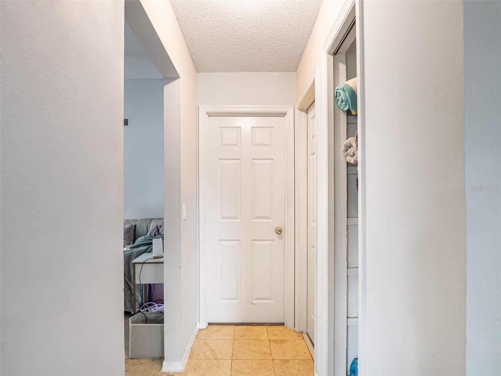 COUNTRY CREEK WOODLAND TERRACE - Residential