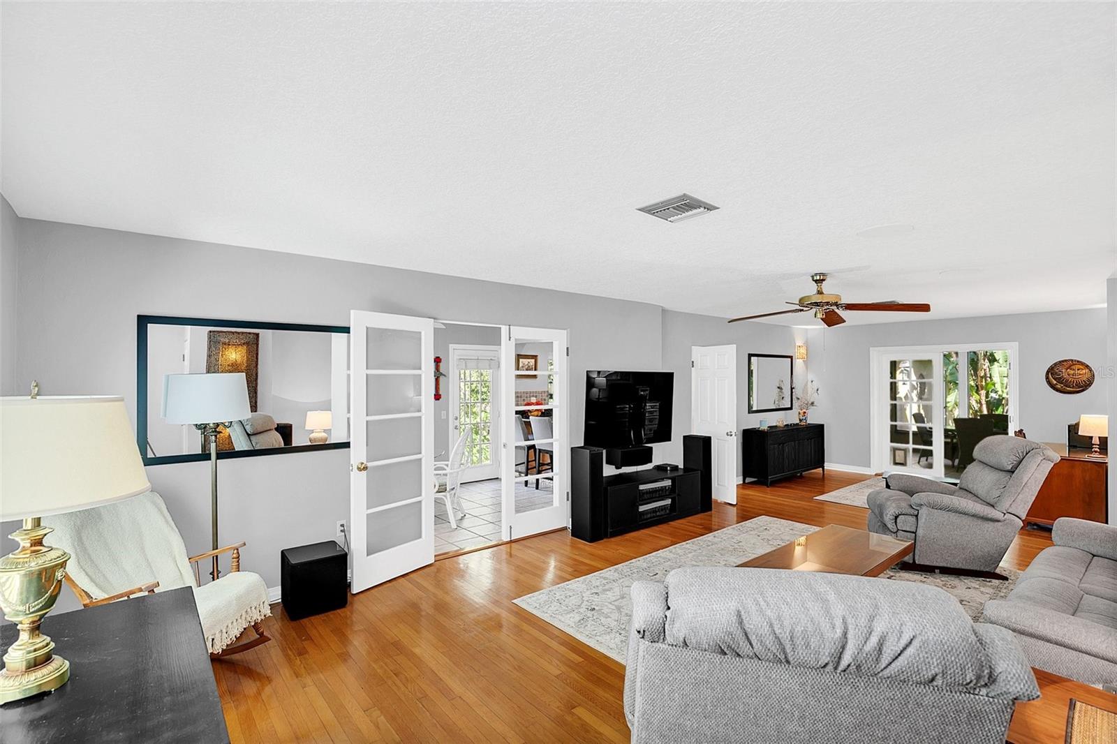 CHARMONT - Residential