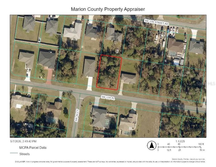 Nice high and dry lot in unit 1 of Marion Oaks to build on.  This lot has public water available to it and has homes all around it.  Marion Oaks is a deed restricted community with NO HOA FEES.