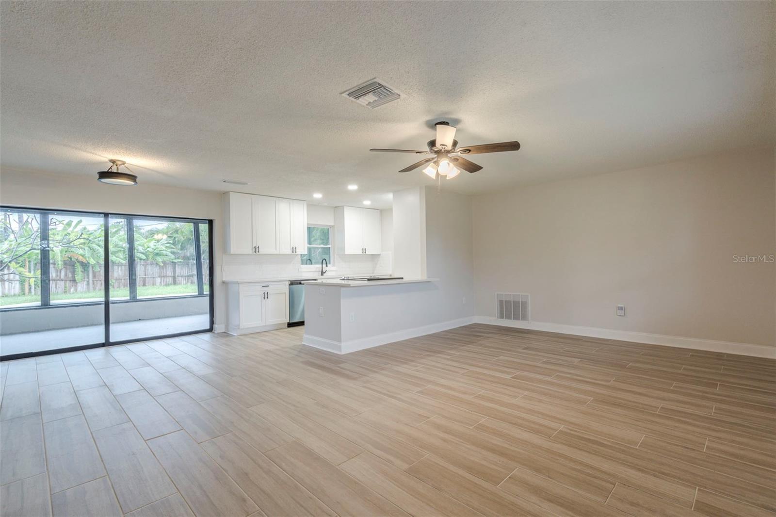 4600 VENETIAN BOULEVARD NE