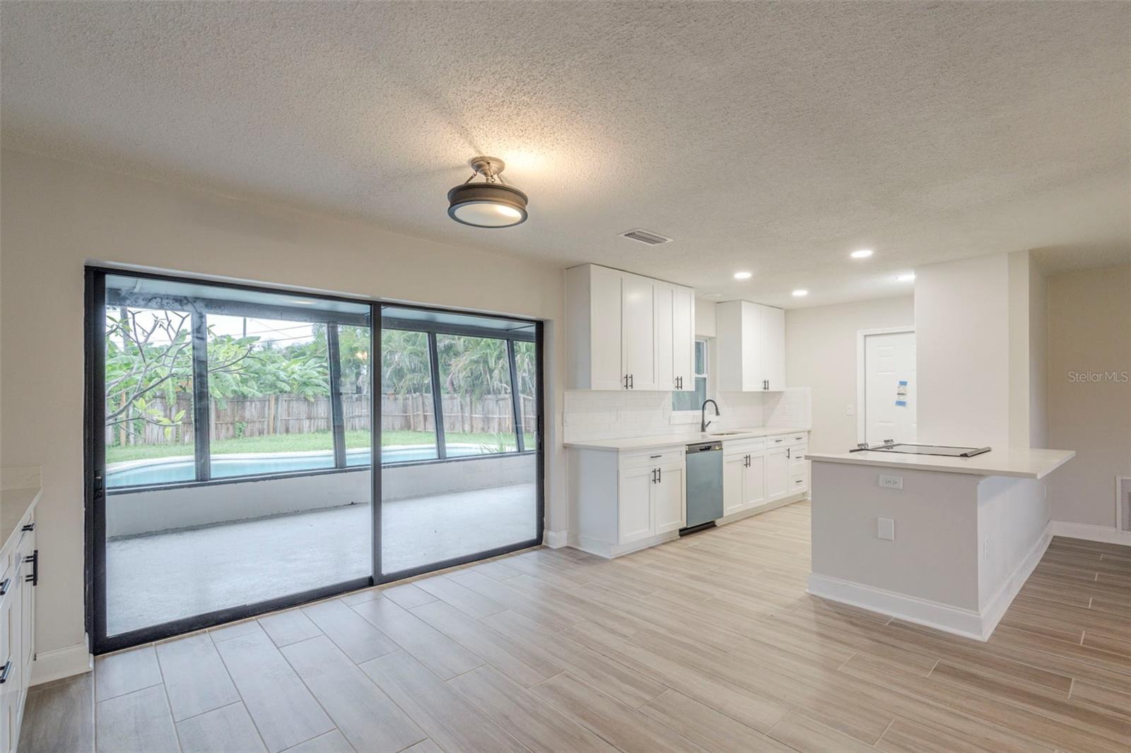 4600 VENETIAN BOULEVARD NE