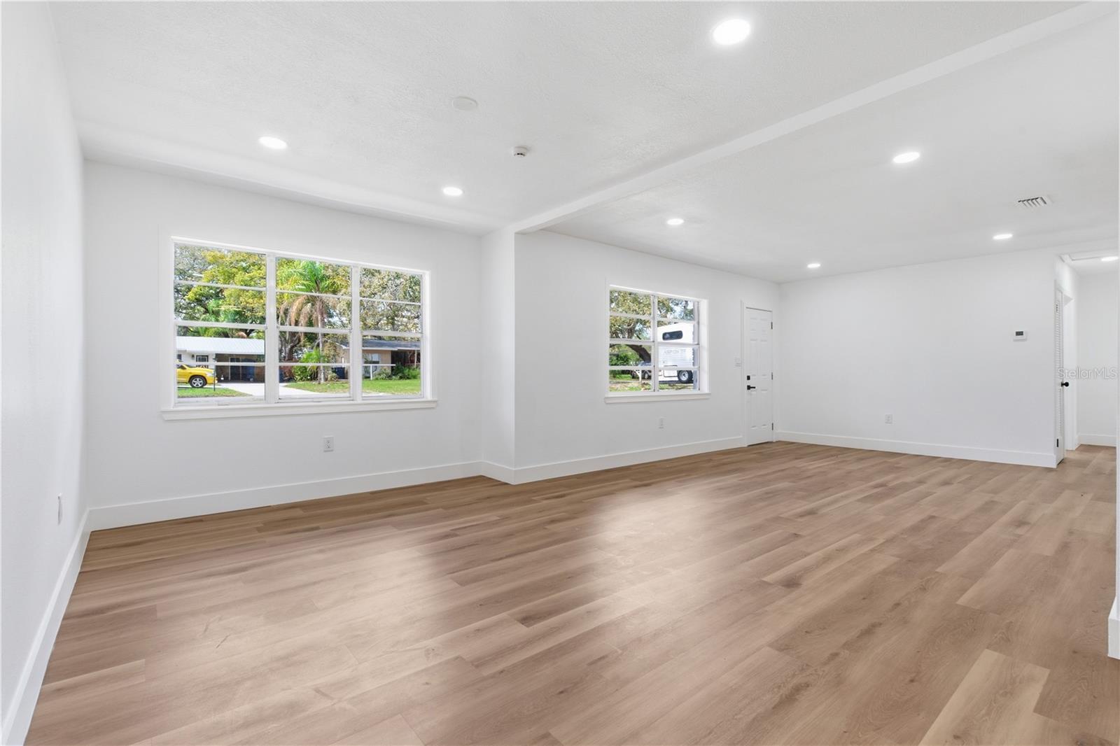 HAMNERS W E FOREST ACRES - Residential