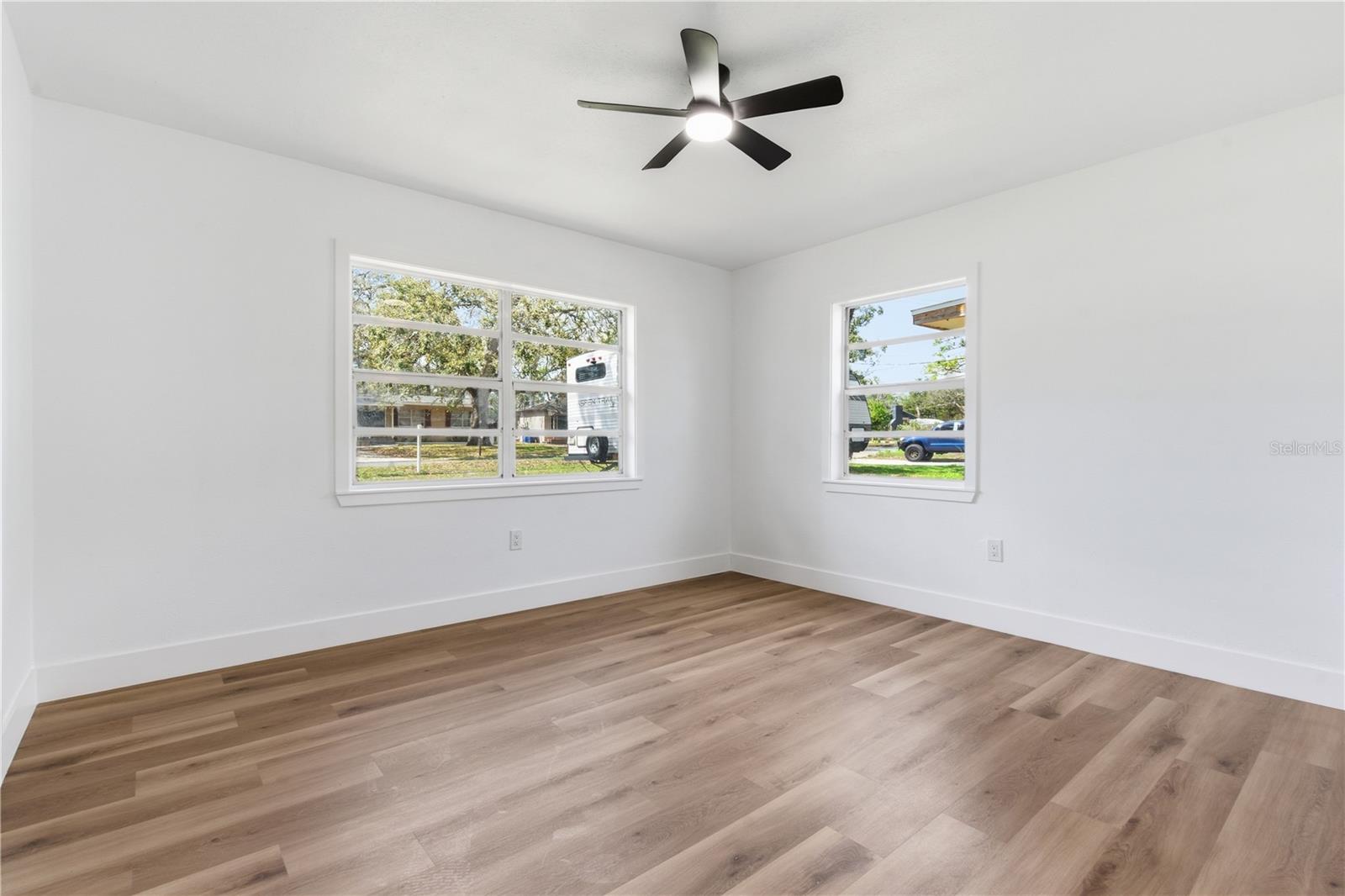 HAMNERS W E FOREST ACRES - Residential