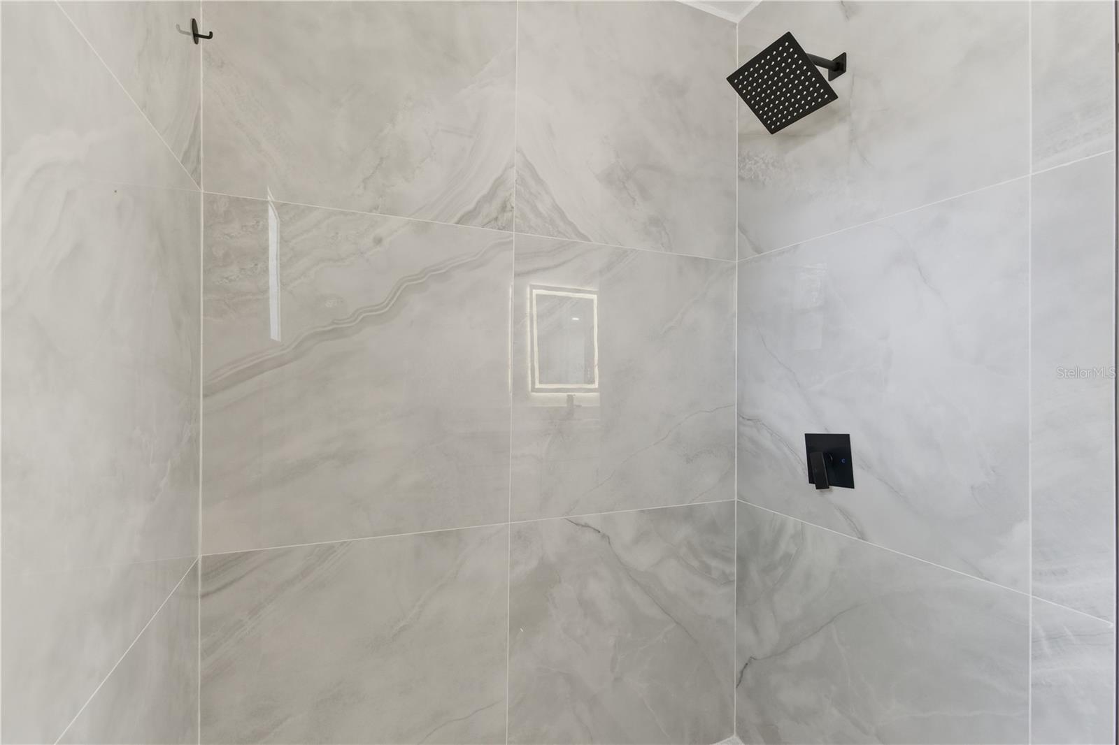 HAMNERS W E FOREST ACRES - Residential