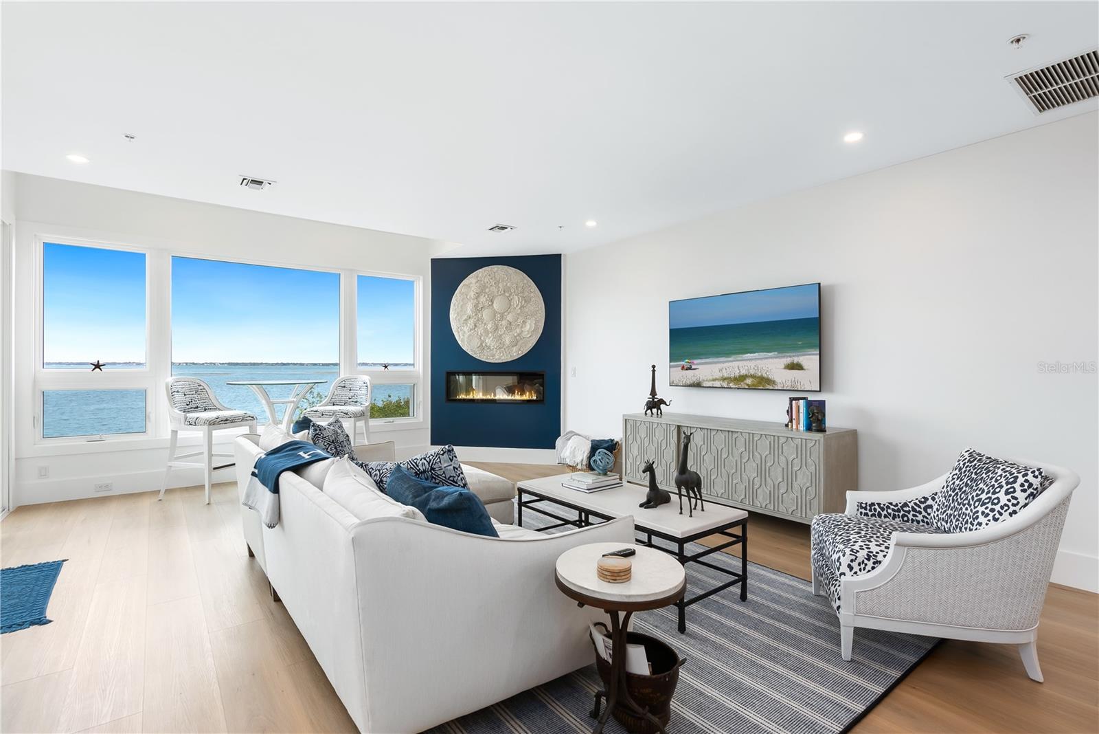 TANGERINE BAY CLUB - Residential