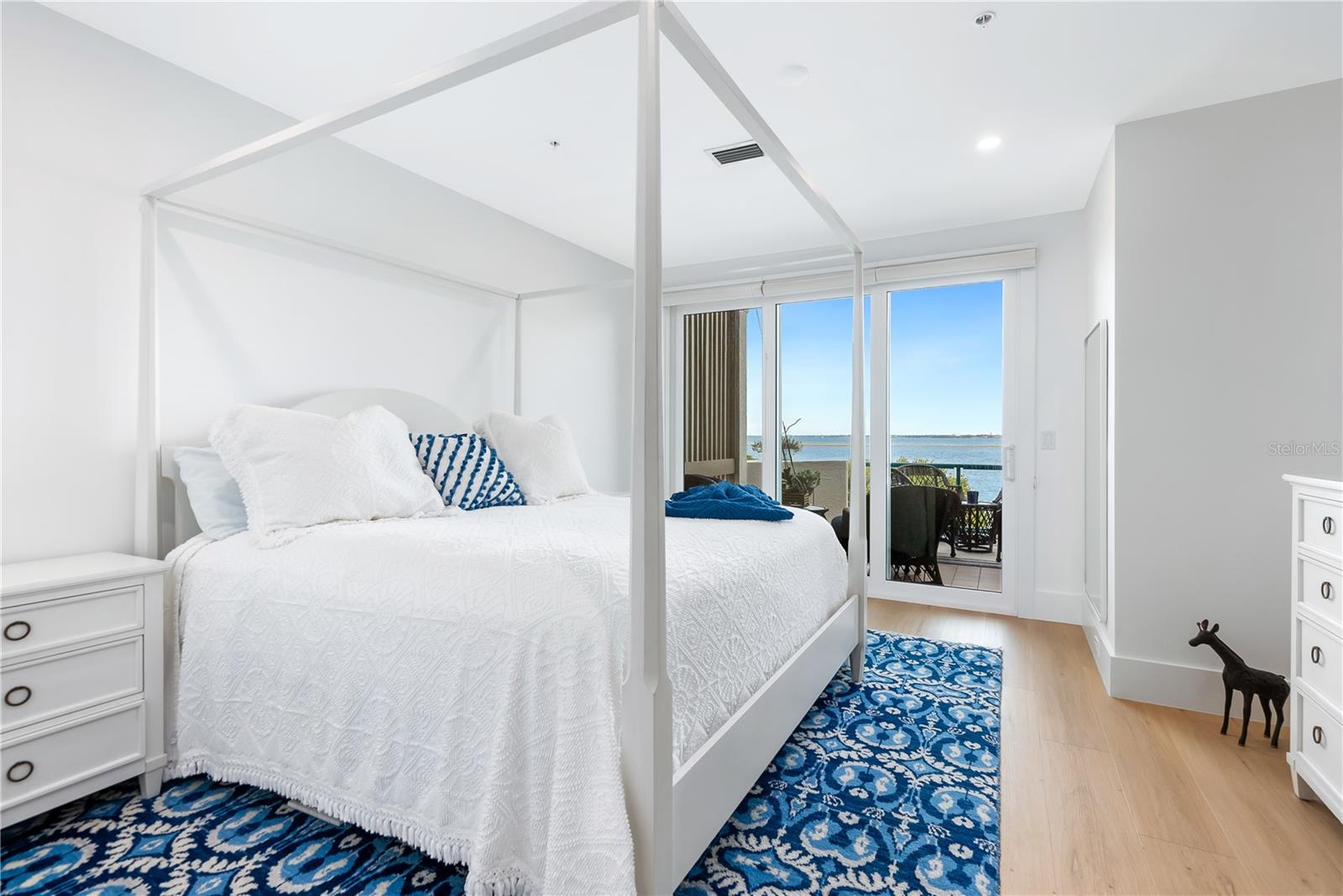 TANGERINE BAY CLUB - Residential