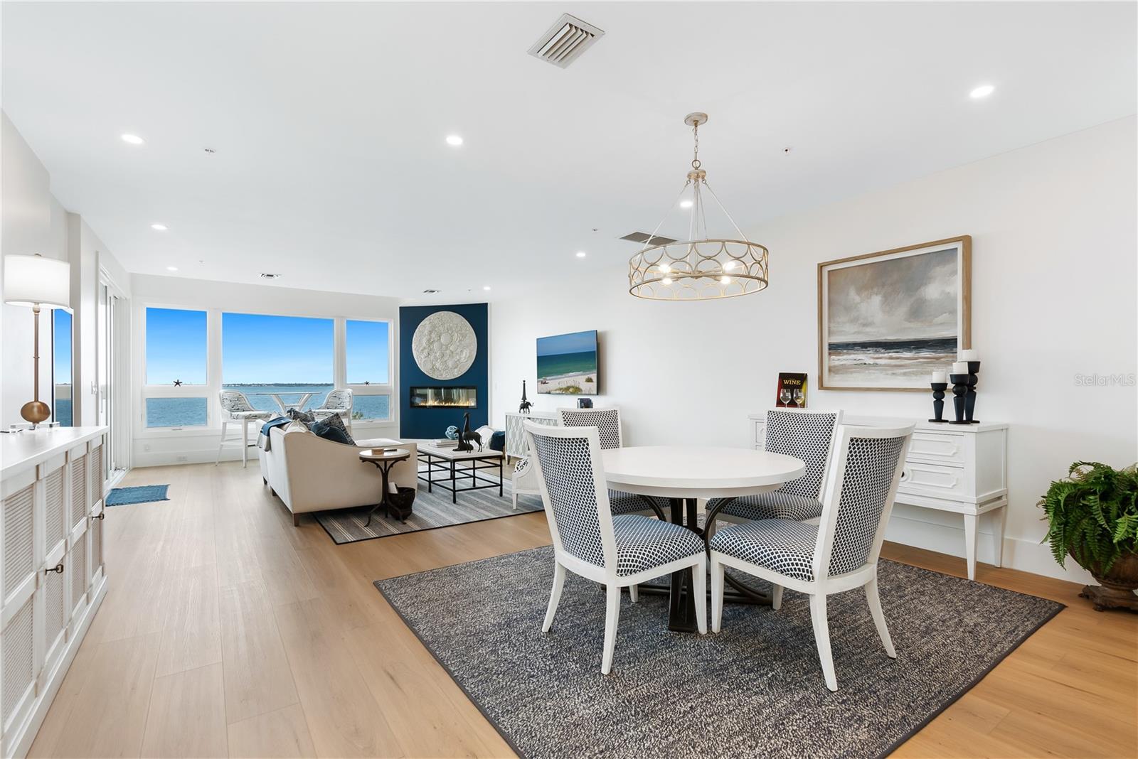 TANGERINE BAY CLUB - Residential