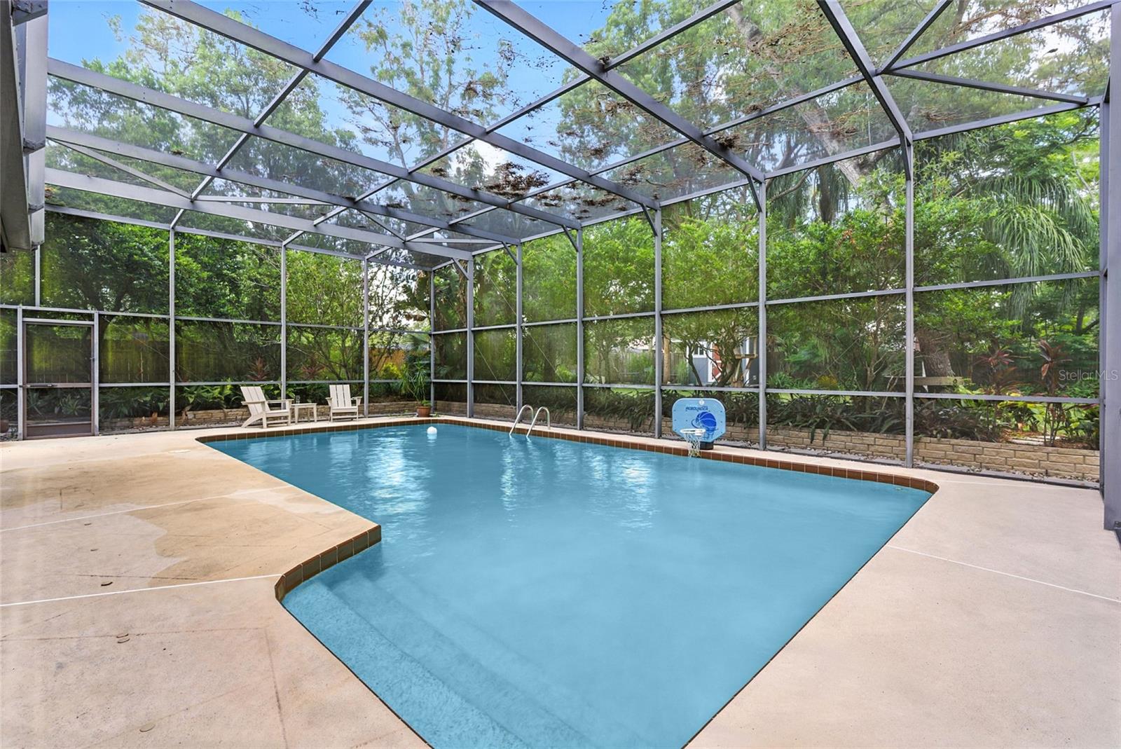 102 SWEETWATER HILLS DRIVE