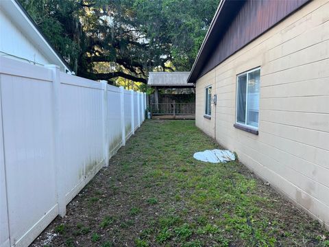 A home in SEFFNER