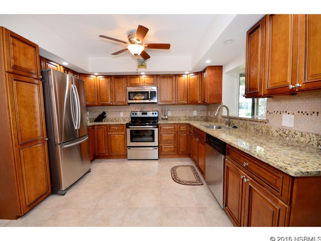 Bahamian Club Units 01-03 Inc - Residential