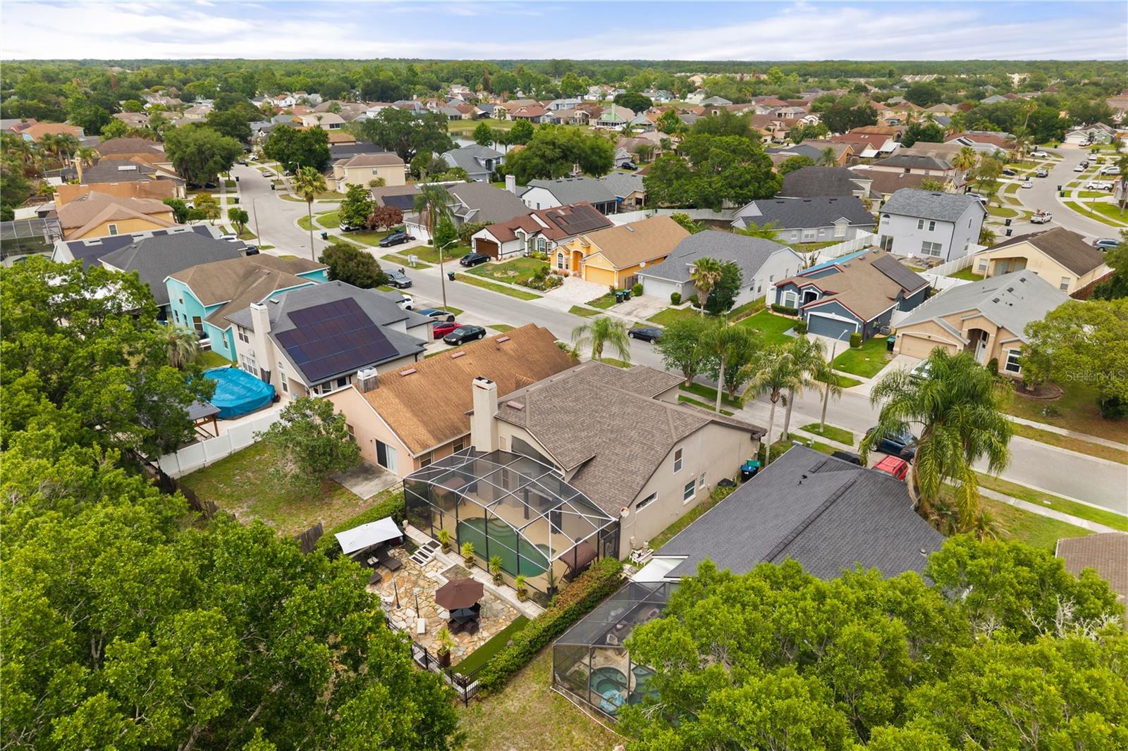 2433 RIVER RIDGE DRIVE