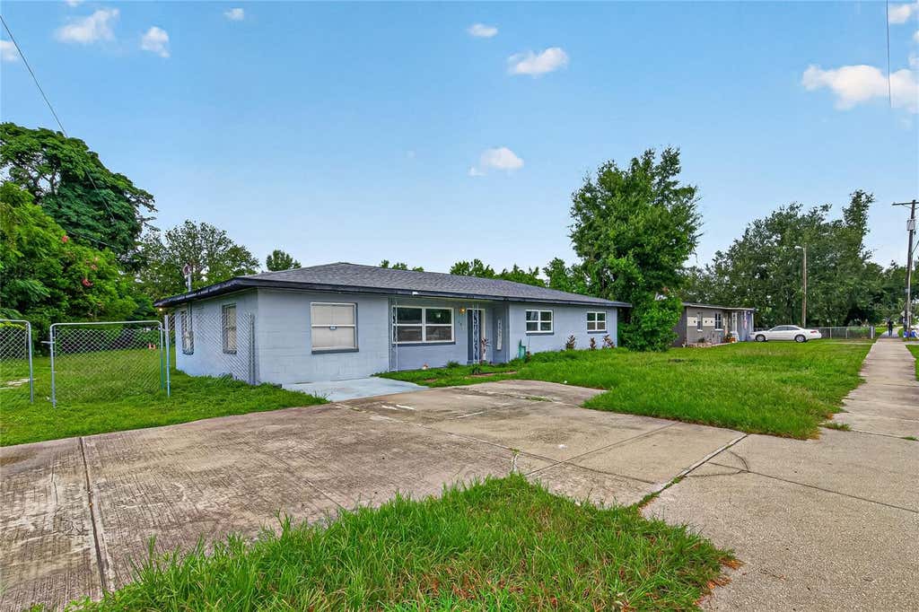 Photo of 708 N Parsons Avenue, Brandon, FL 33510 (MLS # TB8536703)