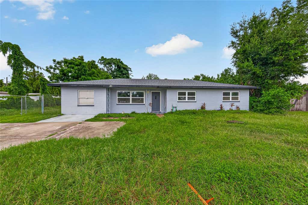 Photo of 708 N Parsons Avenue, Brandon, FL 33510 (MLS # TB8536703)