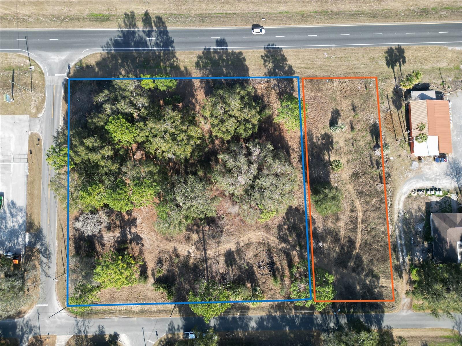 BELLEVIEWS SUNNY SKIES - Land