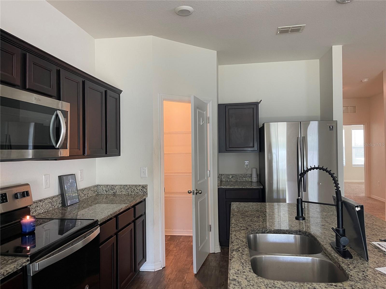 COASTAL WOODS UN B1 - Residential