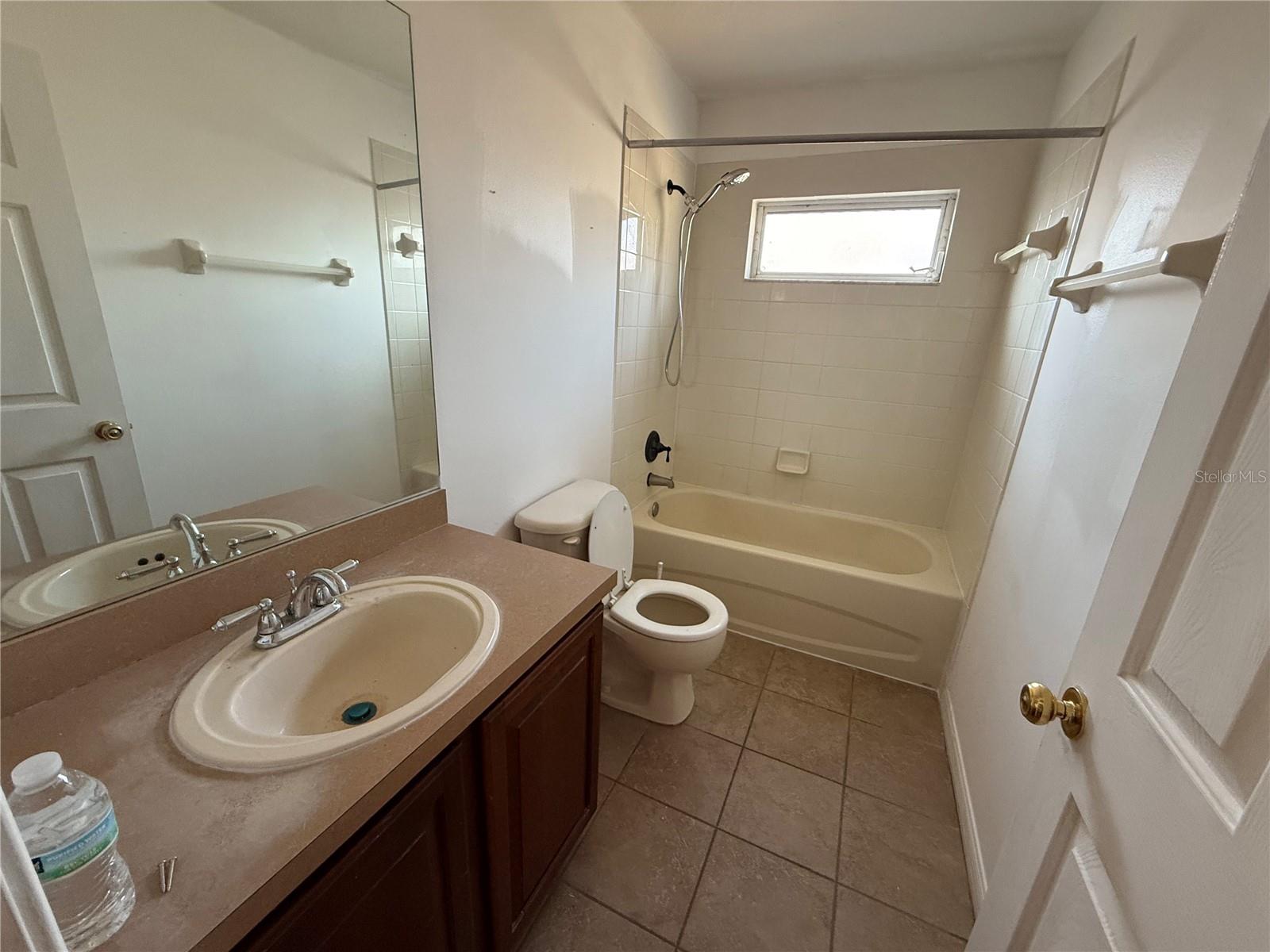 HERITAGE HARBOR VILLAGE 17 - Residential Lease