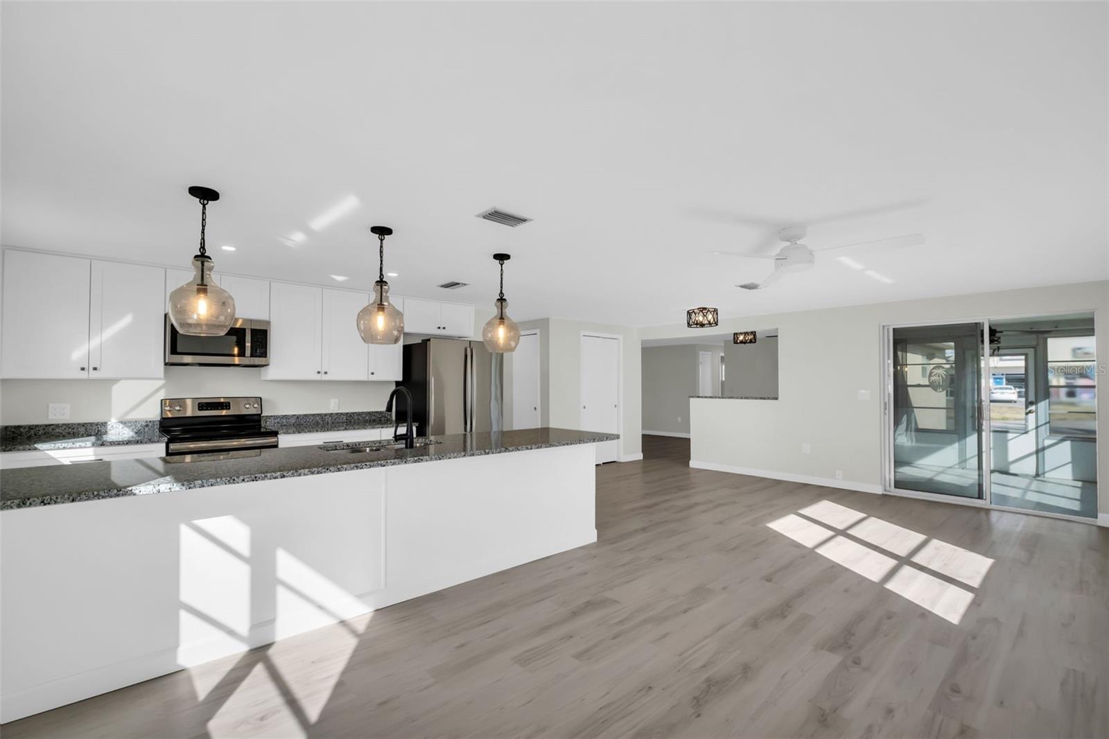 HILLANDALE - Residential