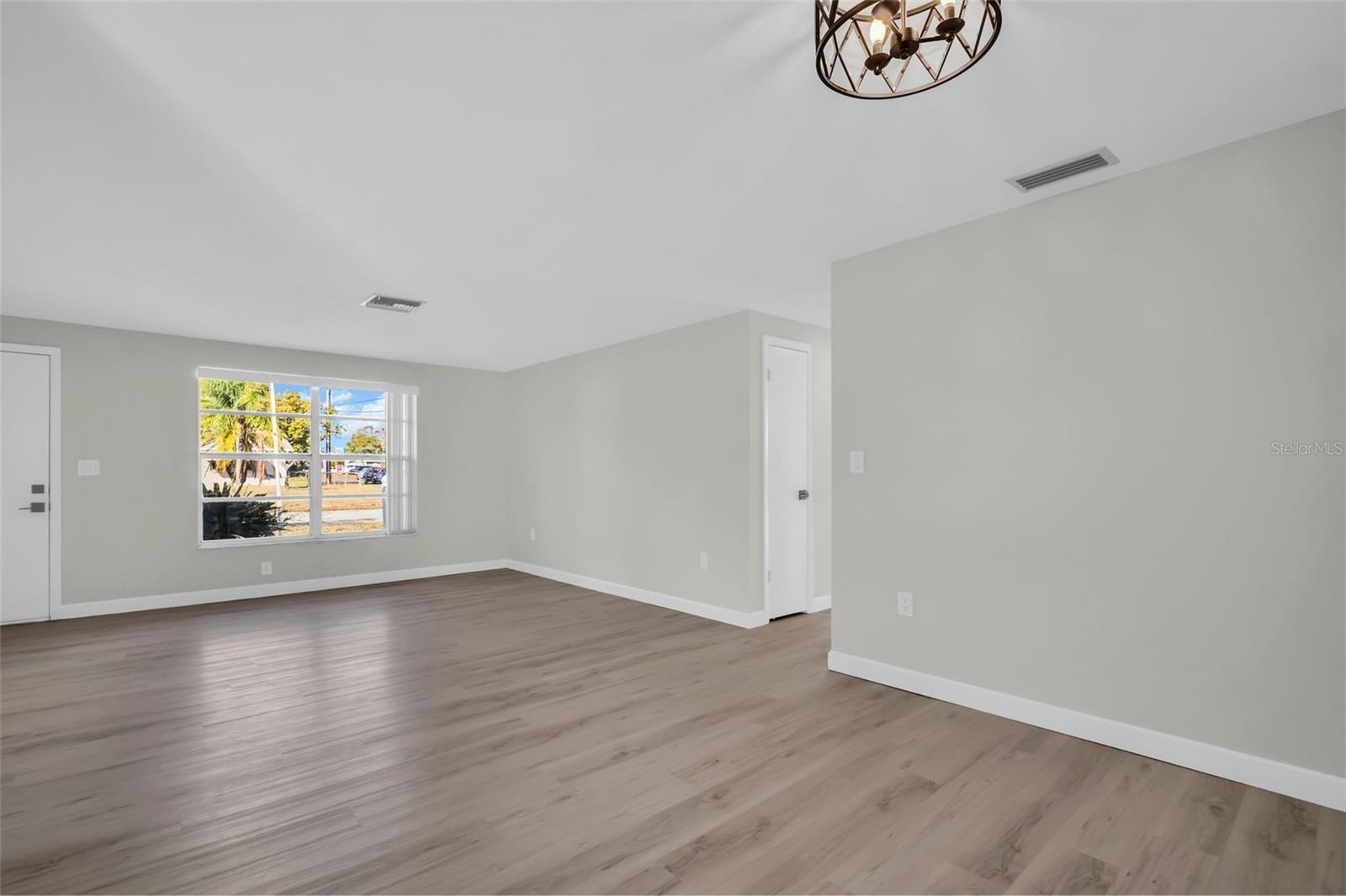 HILLANDALE - Residential