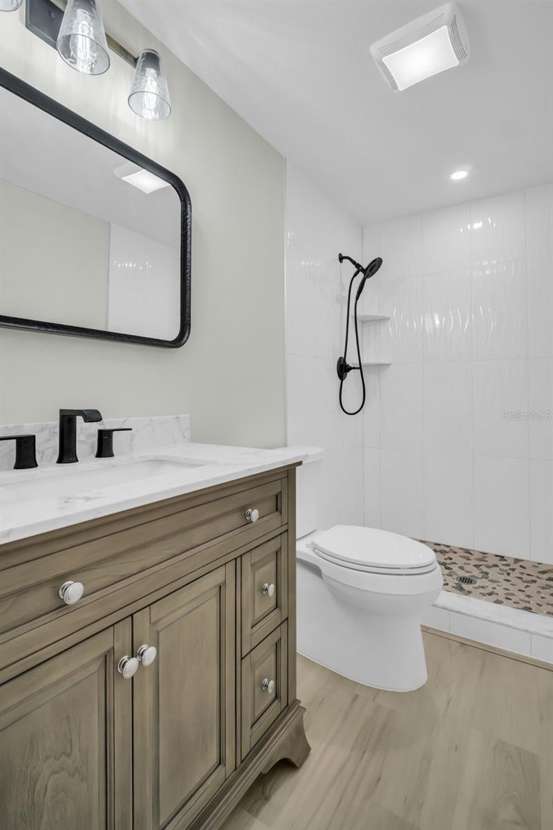 HILLANDALE - Residential