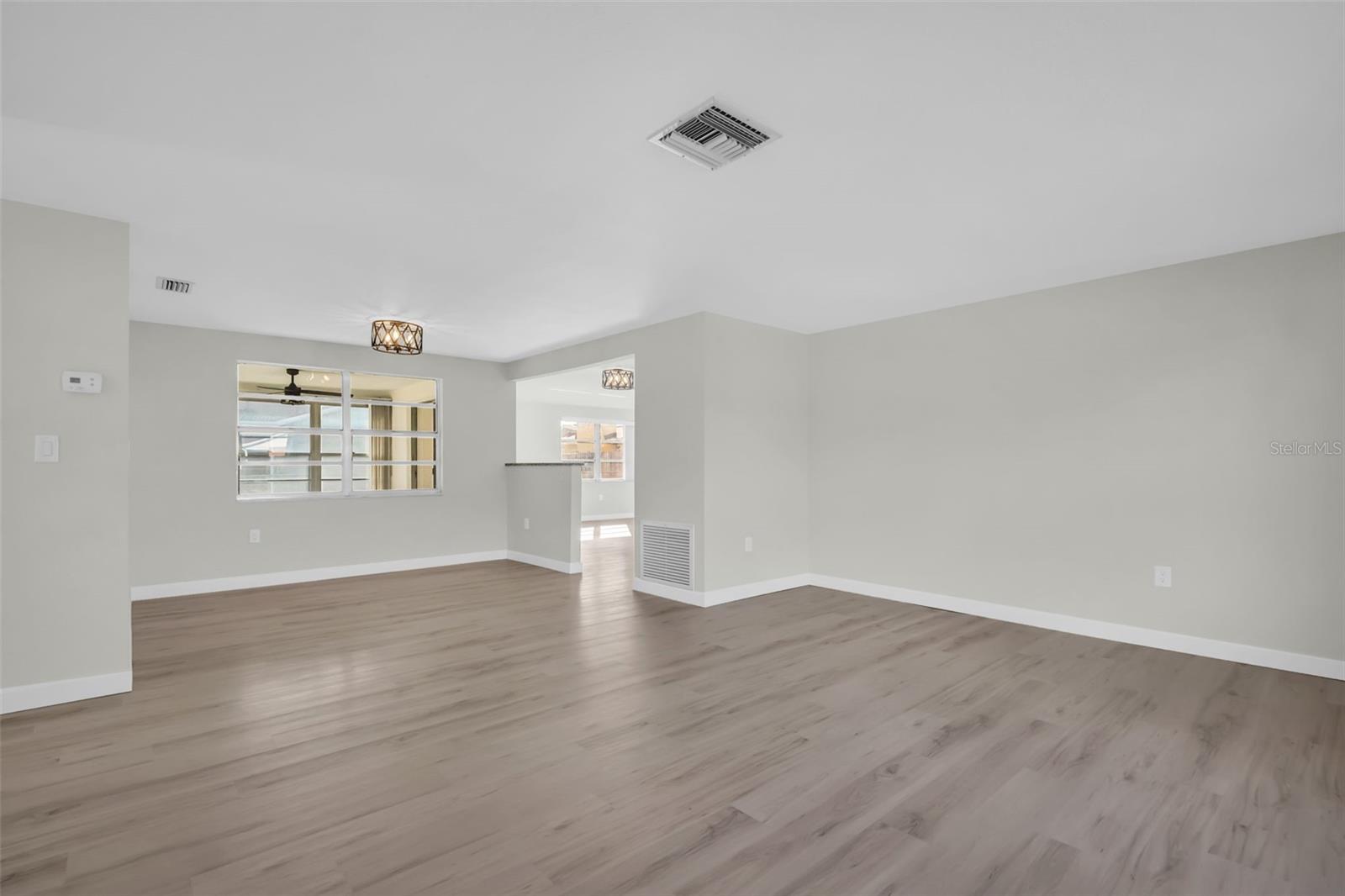 HILLANDALE - Residential