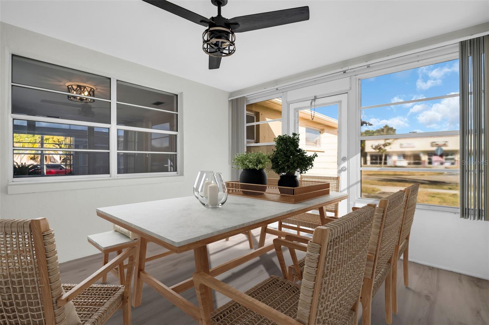 HILLANDALE - Residential