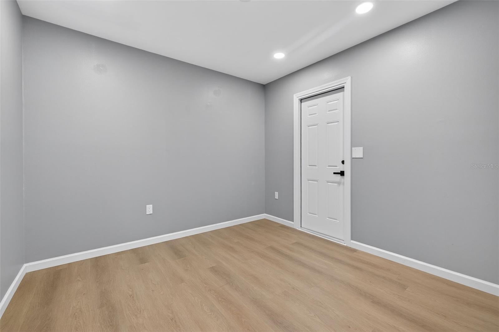 BEARDED OAKS - Residential