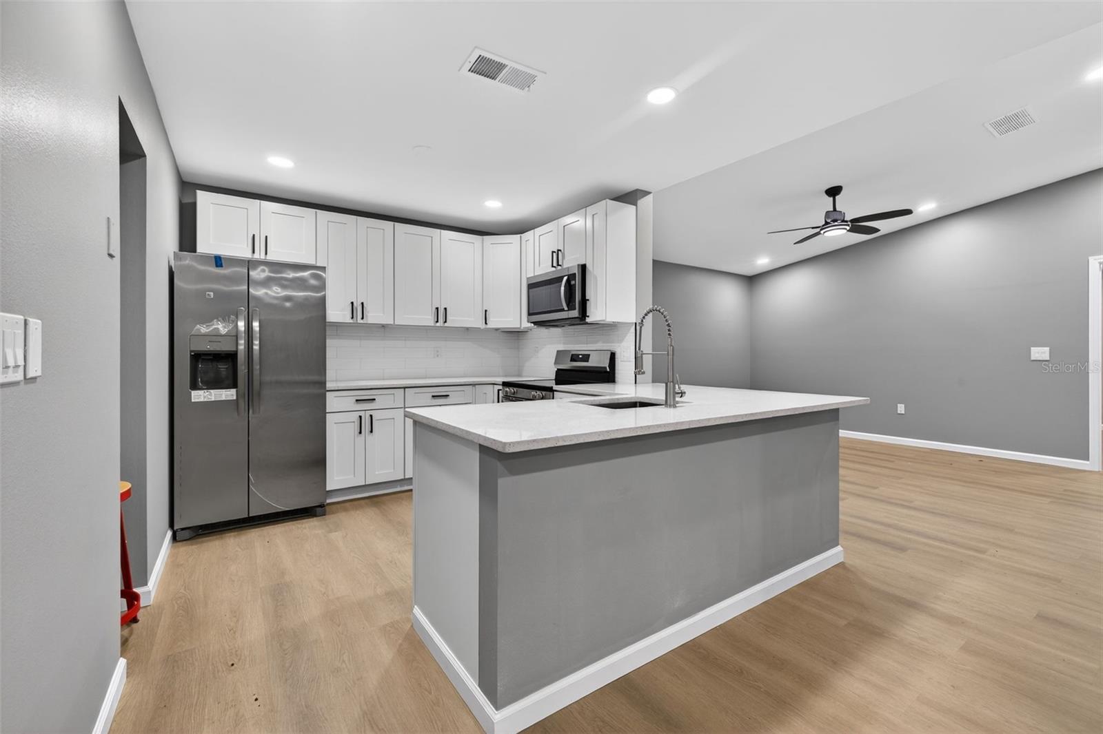 BEARDED OAKS - Residential