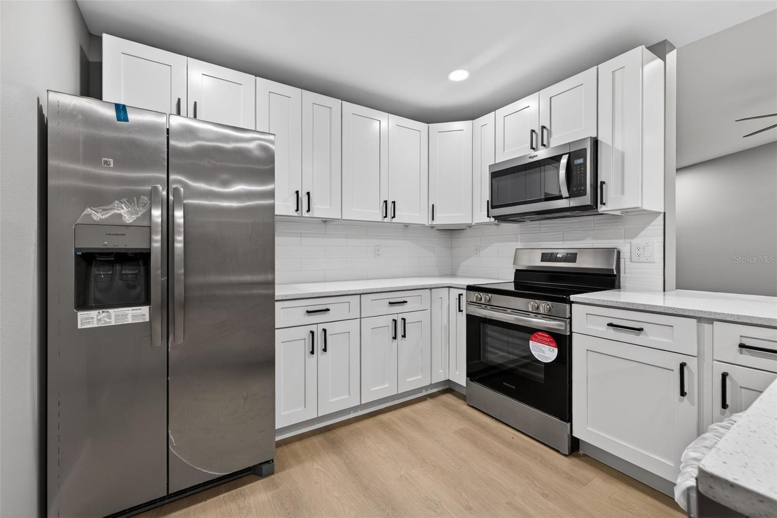 BEARDED OAKS - Residential